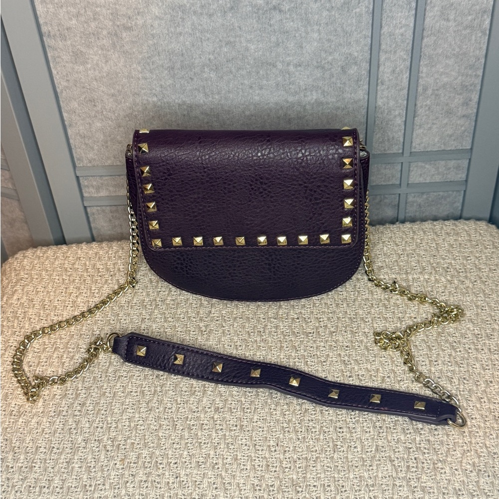 BCBG Purple Studded Crossbody Bag – Chain Strap, Like New